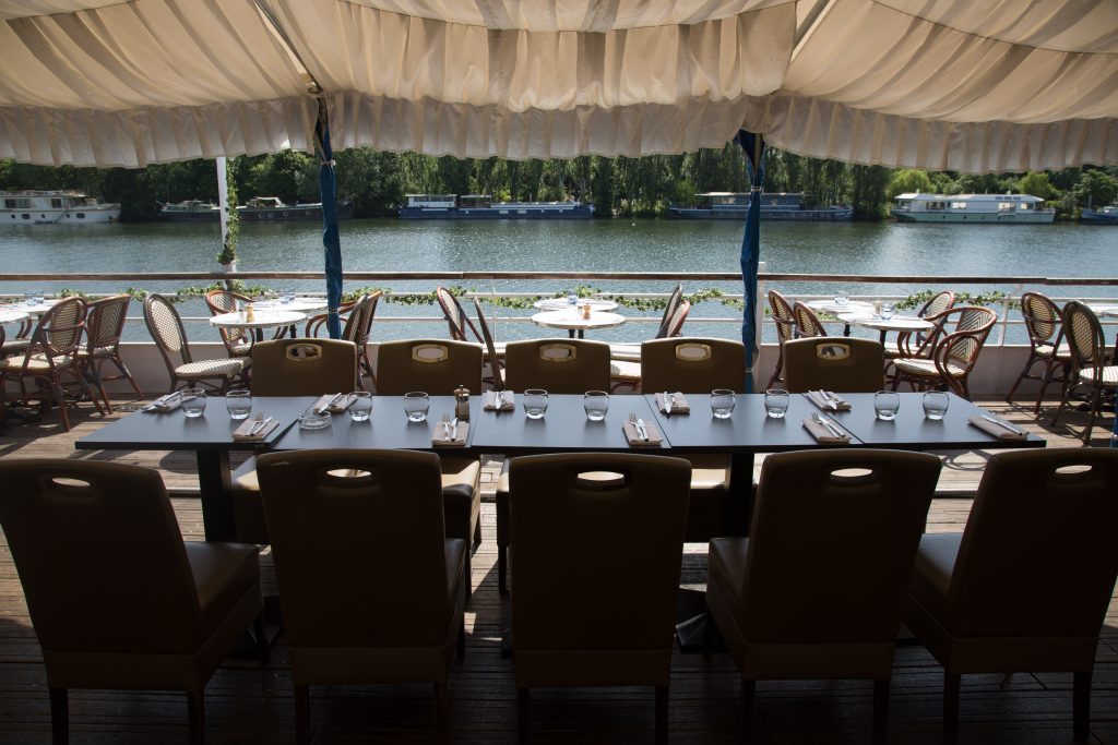 Aqua Restaurant avec vue sur la Seine